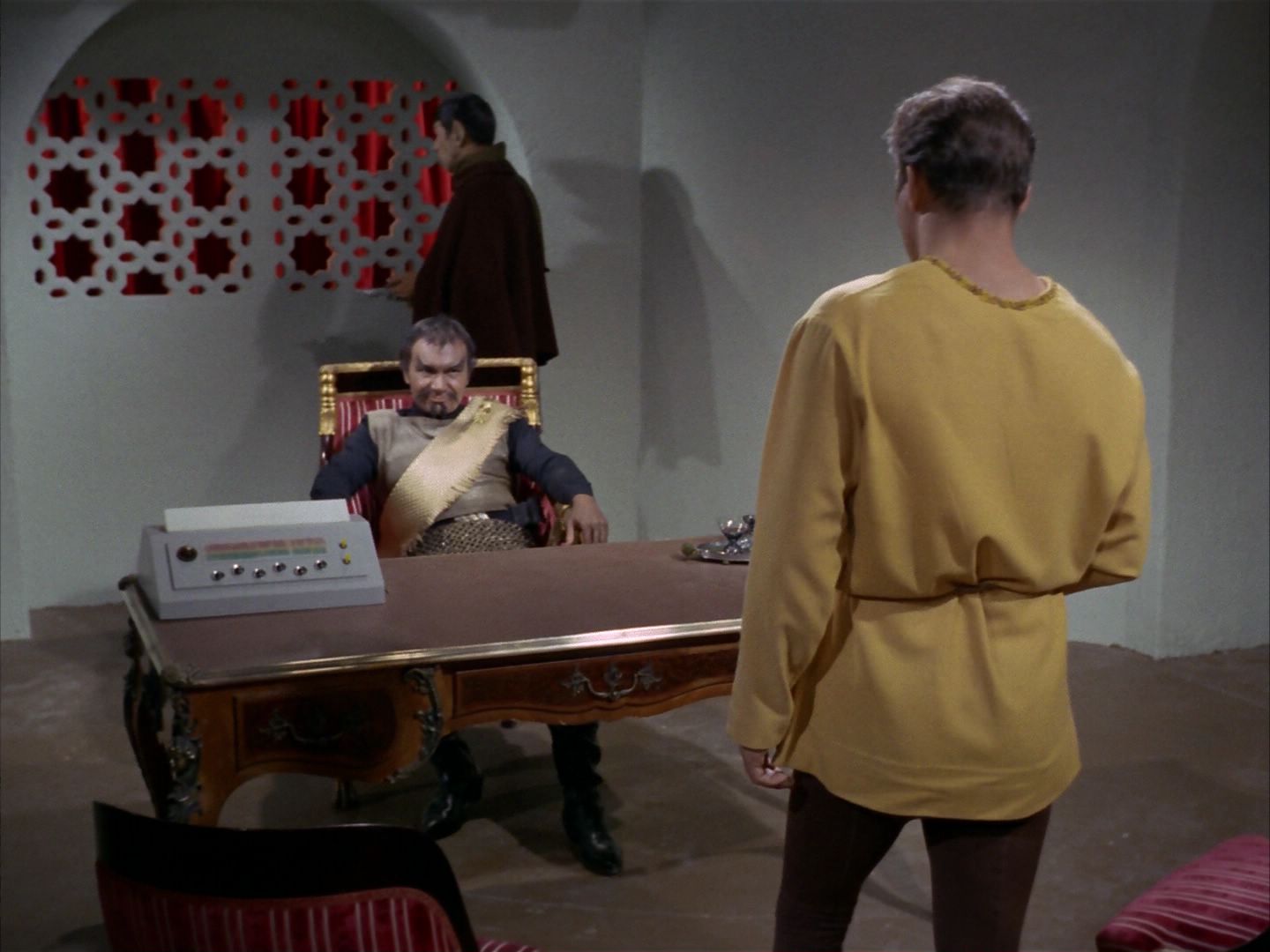 ariane179254_StarTrek_1x26_ErrandOfMercy_2649.jpg