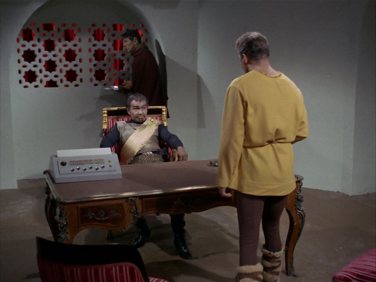 ariane179254_StarTrek_1x26_ErrandOfMercy_2651.jpg