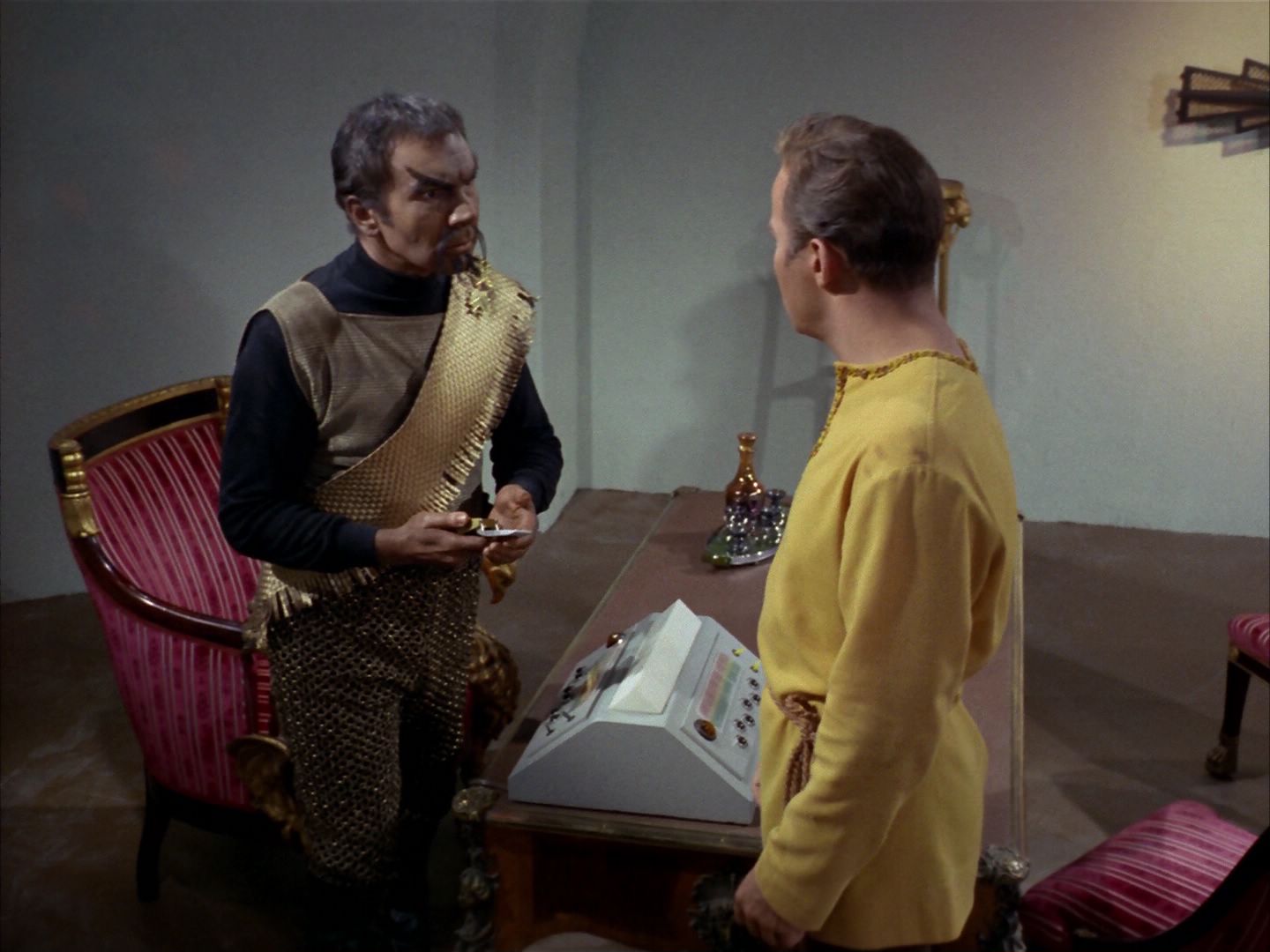 ariane179254_StarTrek_1x26_ErrandOfMercy_2821.jpg