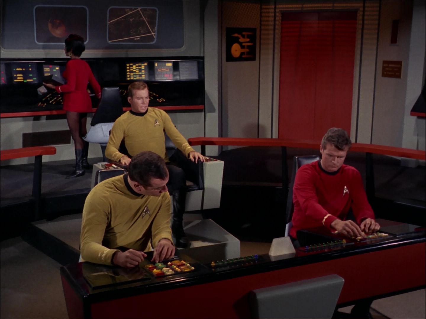 ariane179254_StarTrek_1x27_TheAlternativeFactor_0049.jpg