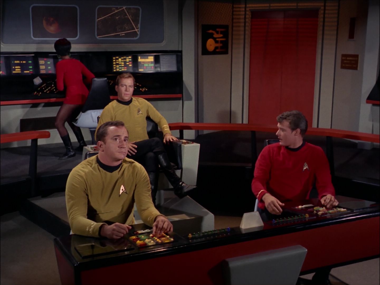 ariane179254_StarTrek_1x27_TheAlternativeFactor_0058.jpg