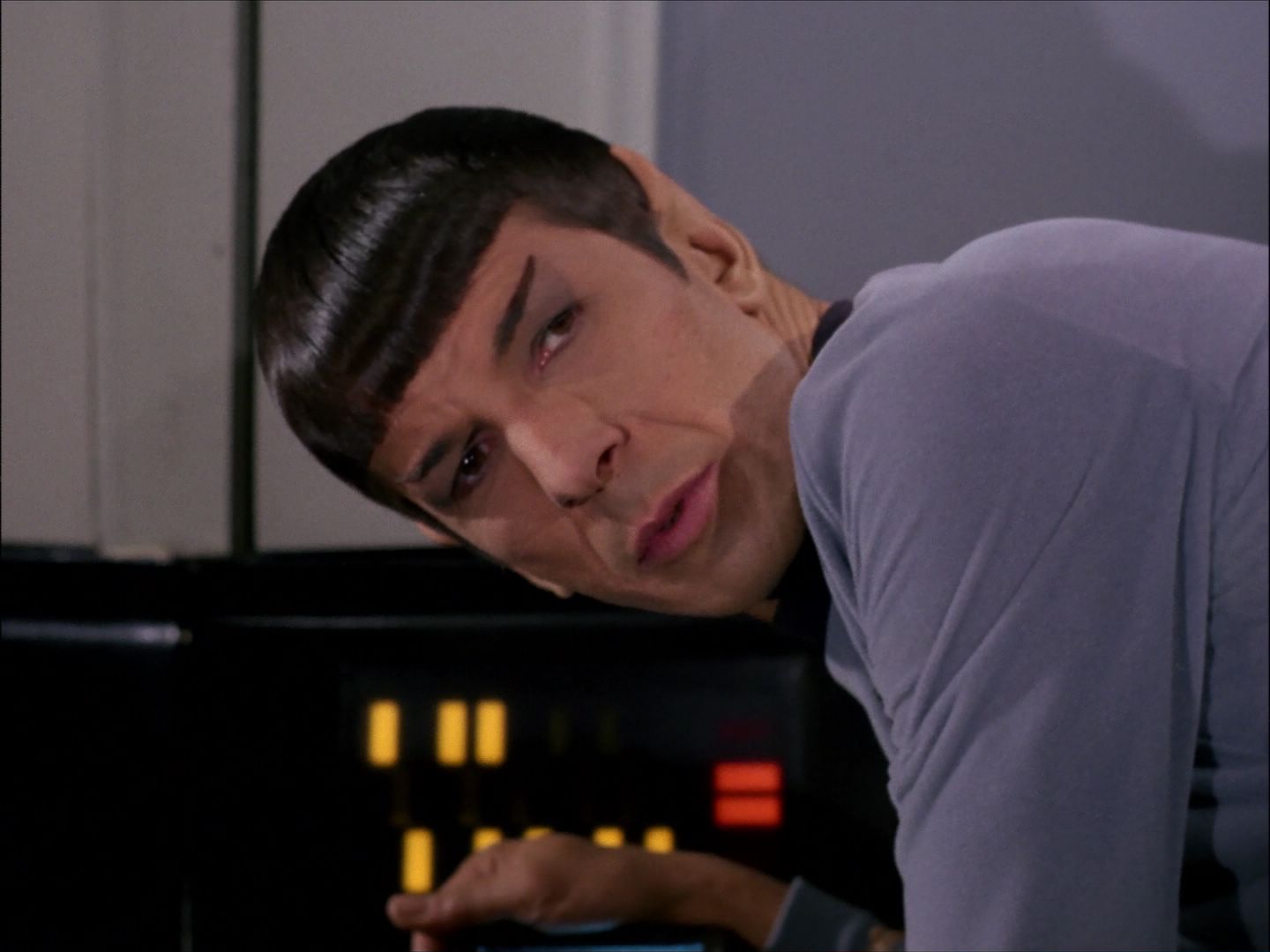 ariane179254_StarTrek_1x27_TheAlternativeFactor_0180.jpg
