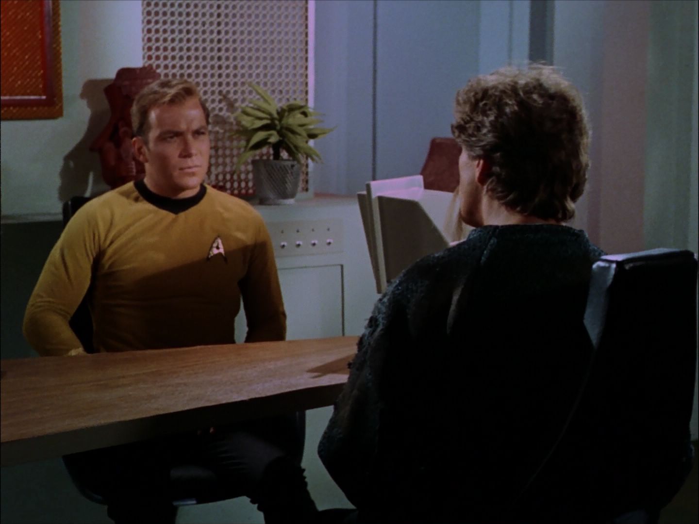 ariane179254_StarTrek_1x27_TheAlternativeFactor_0618.jpg