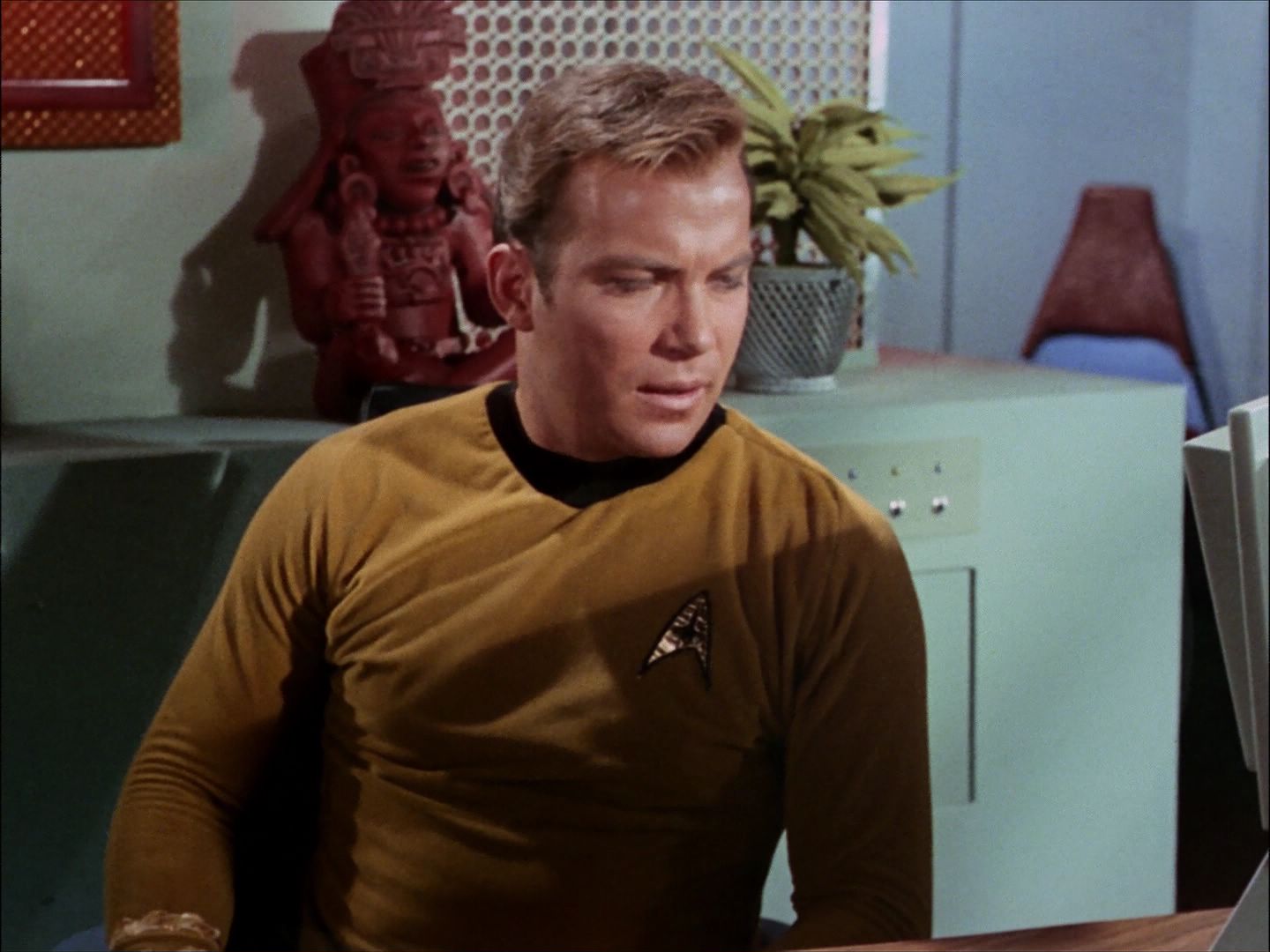 ariane179254_StarTrek_1x27_TheAlternativeFactor_0711.jpg