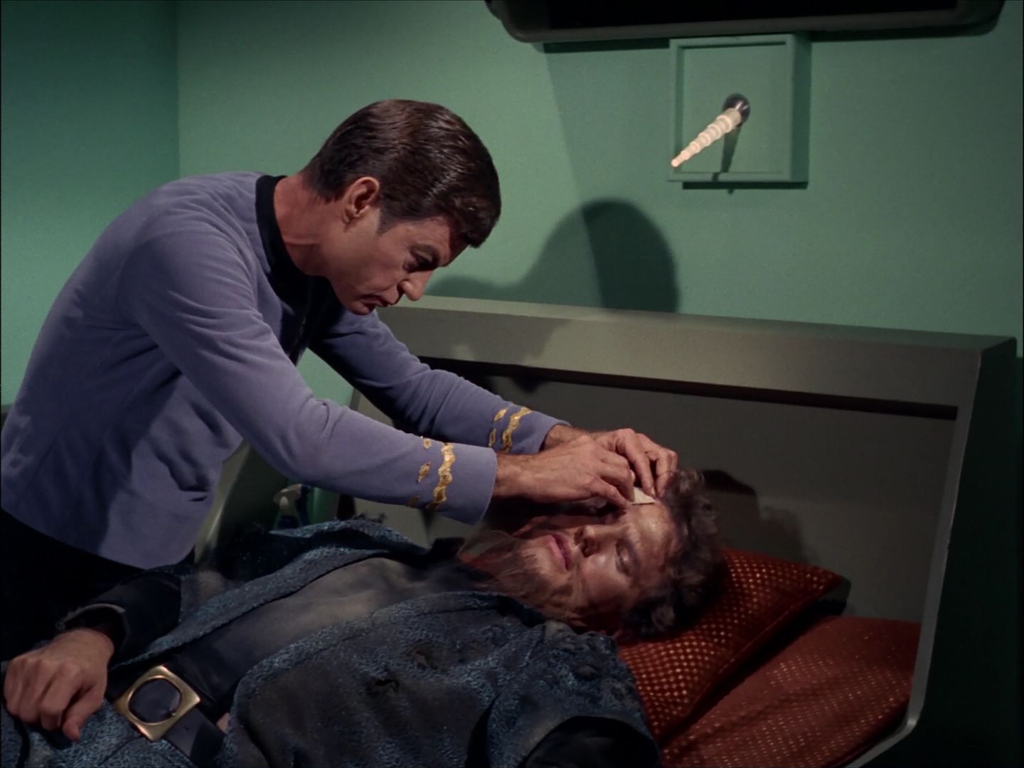ariane179254_StarTrek_1x27_TheAlternativeFactor_0935.jpg