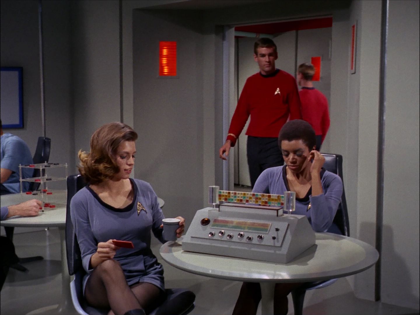 ariane179254_StarTrek_1x27_TheAlternativeFactor_1063.jpg