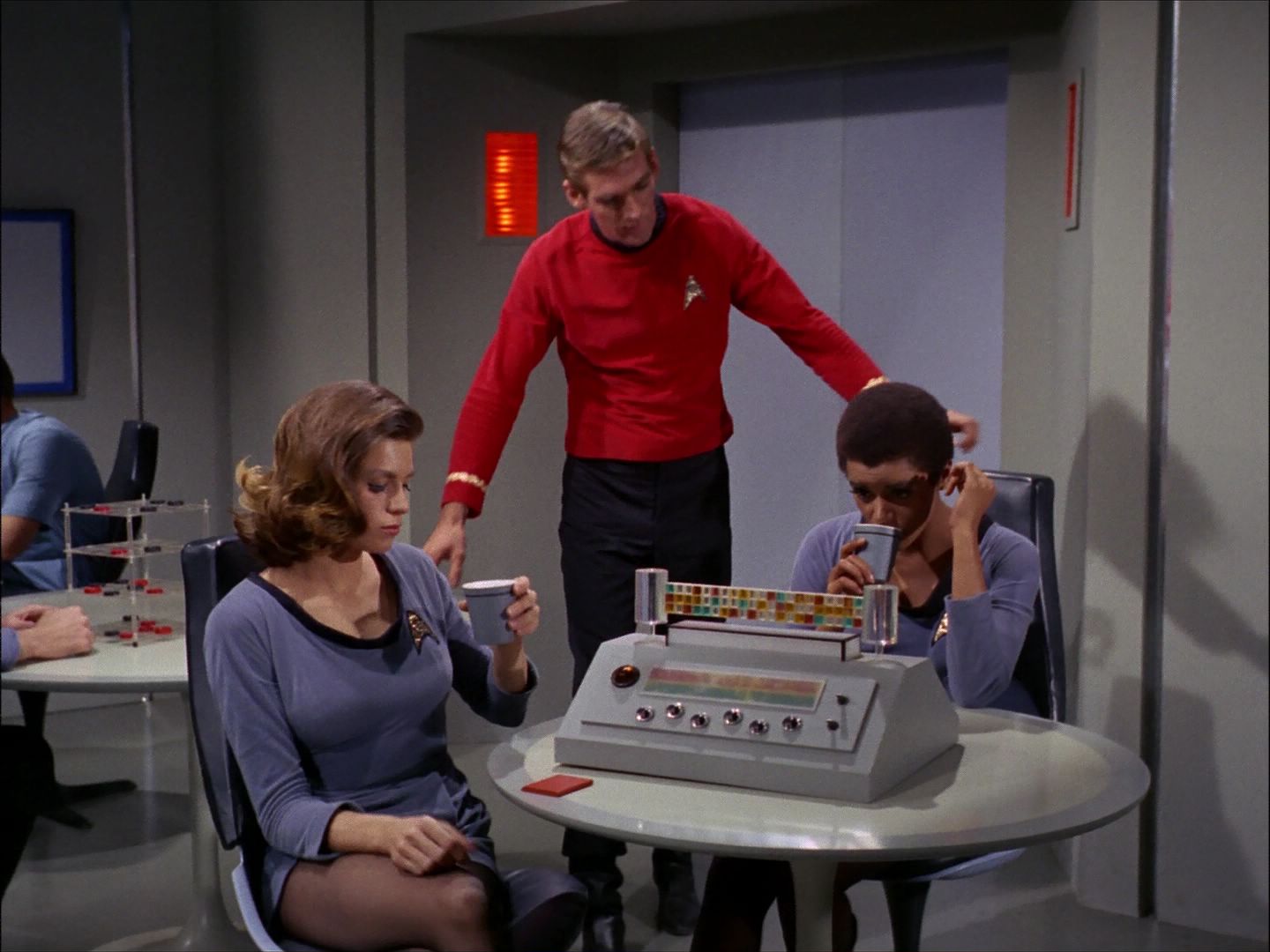 ariane179254_StarTrek_1x27_TheAlternativeFactor_1065.jpg