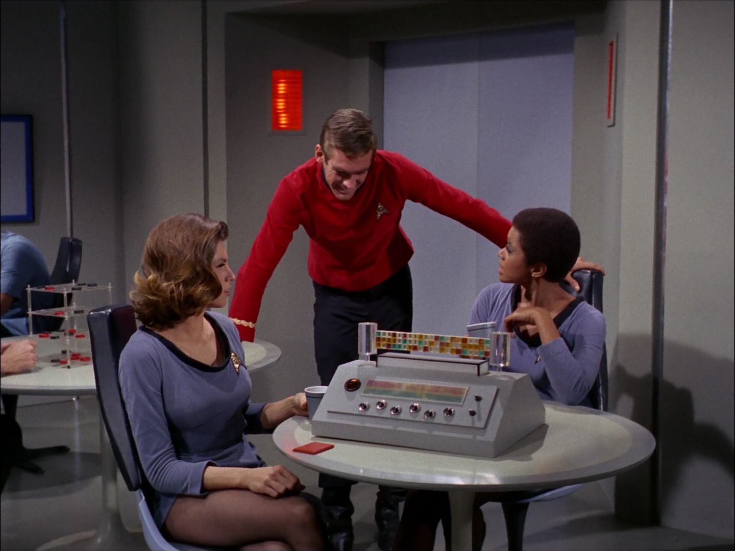 ariane179254_StarTrek_1x27_TheAlternativeFactor_1072.jpg
