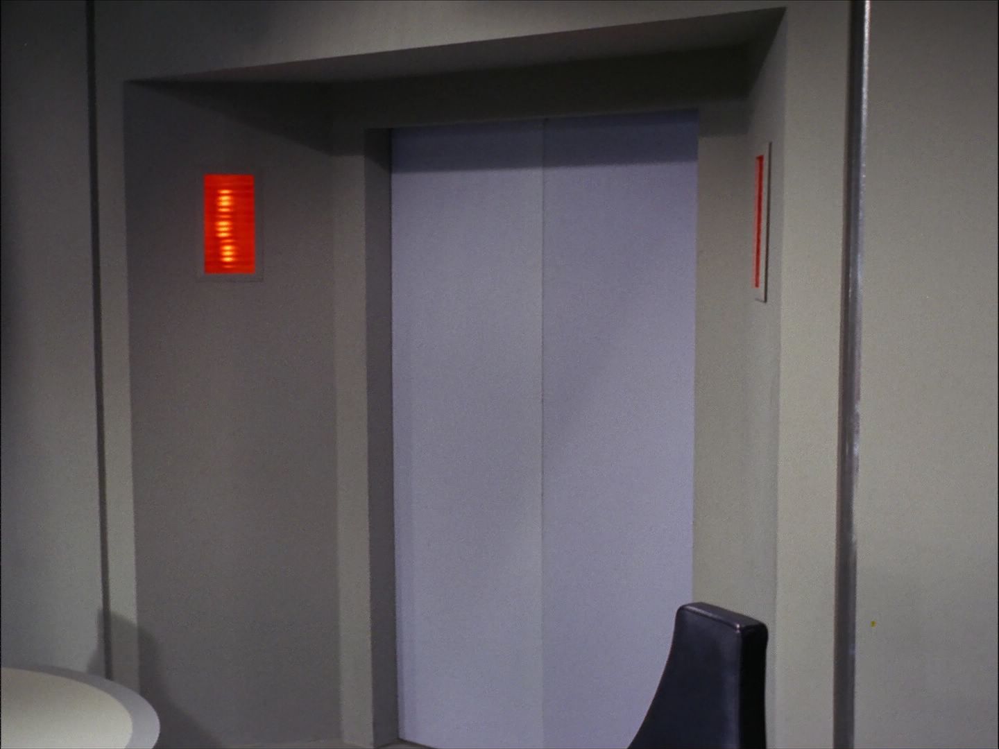 ariane179254_StarTrek_1x27_TheAlternativeFactor_1094.jpg