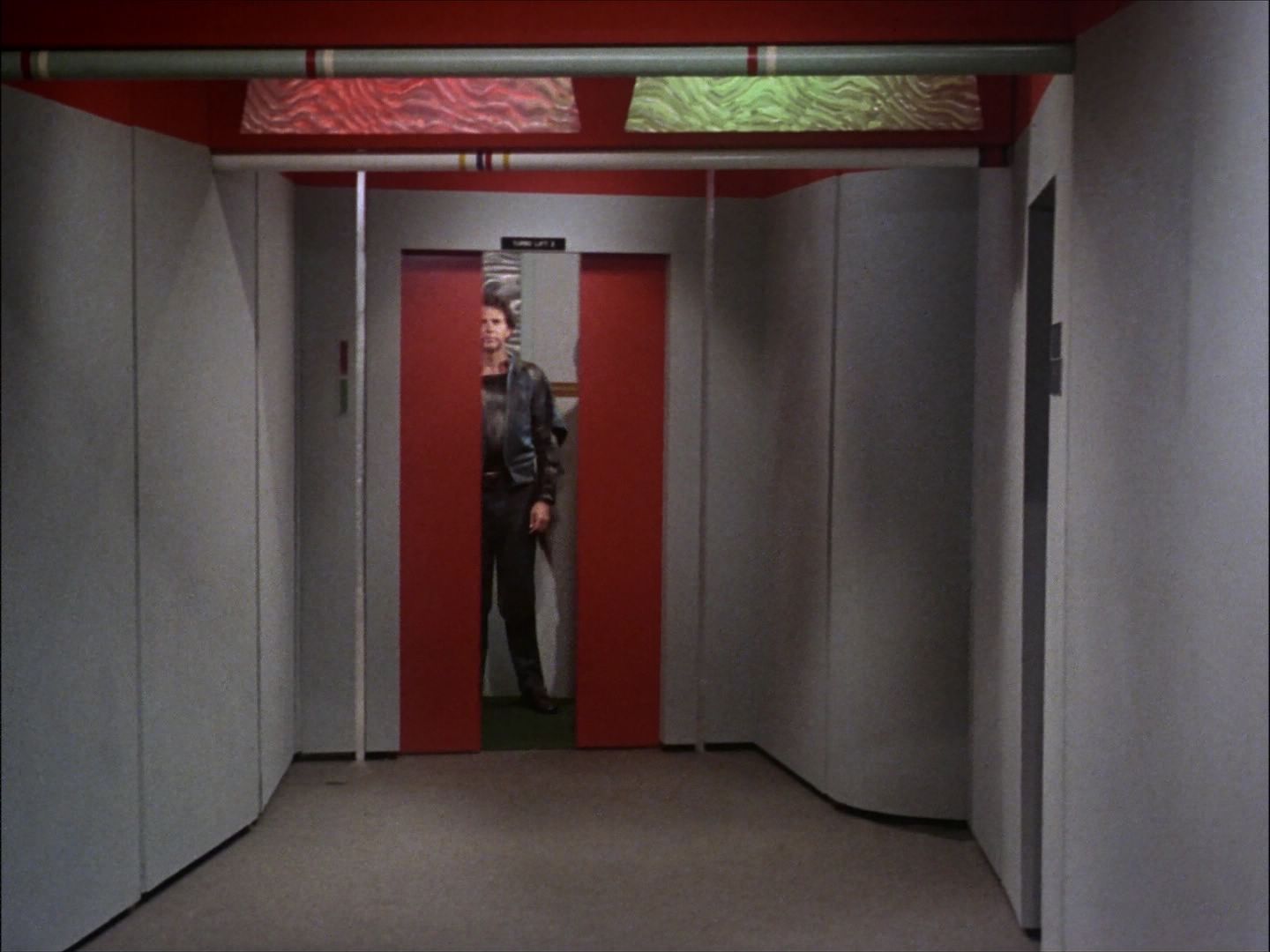 ariane179254_StarTrek_1x27_TheAlternativeFactor_1360.jpg