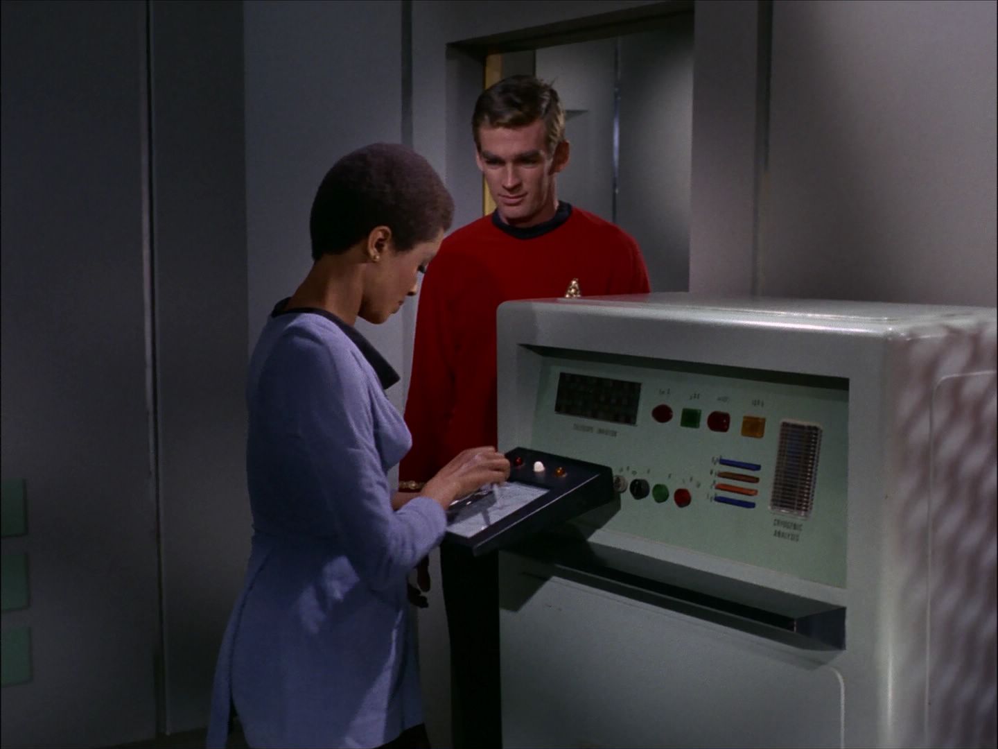 ariane179254_StarTrek_1x27_TheAlternativeFactor_1436.jpg