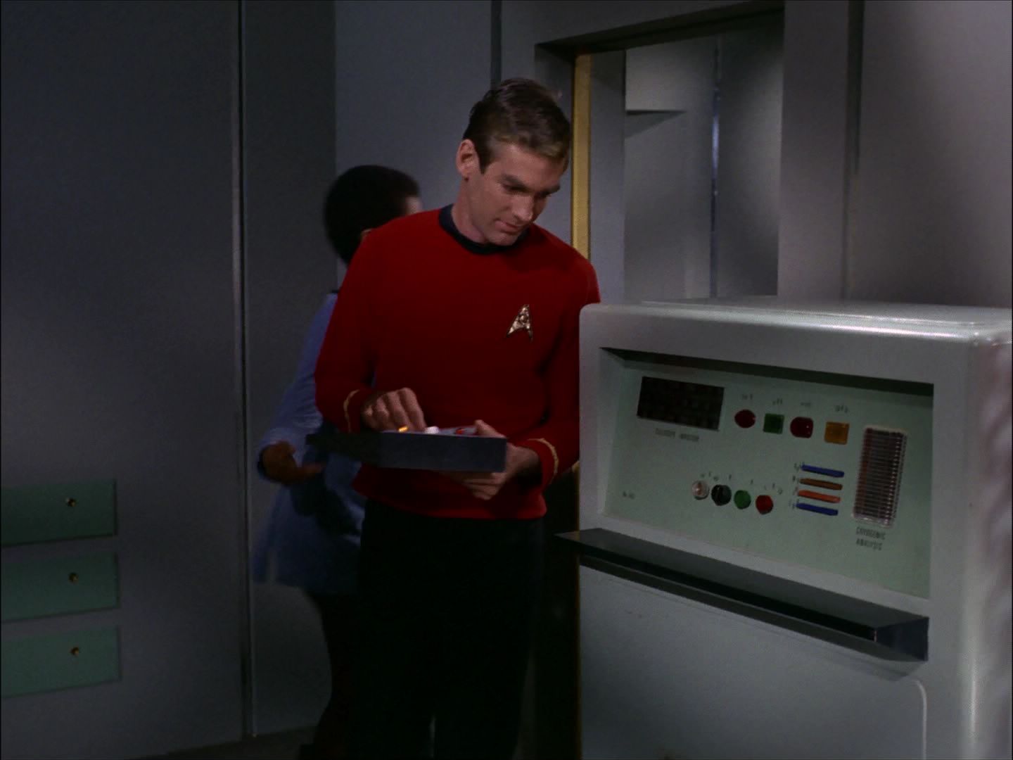ariane179254_StarTrek_1x27_TheAlternativeFactor_1438.jpg