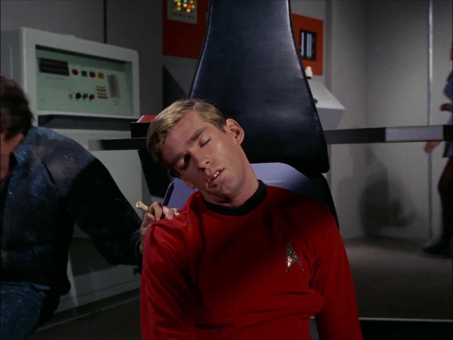 ariane179254_StarTrek_1x27_TheAlternativeFactor_1457.jpg