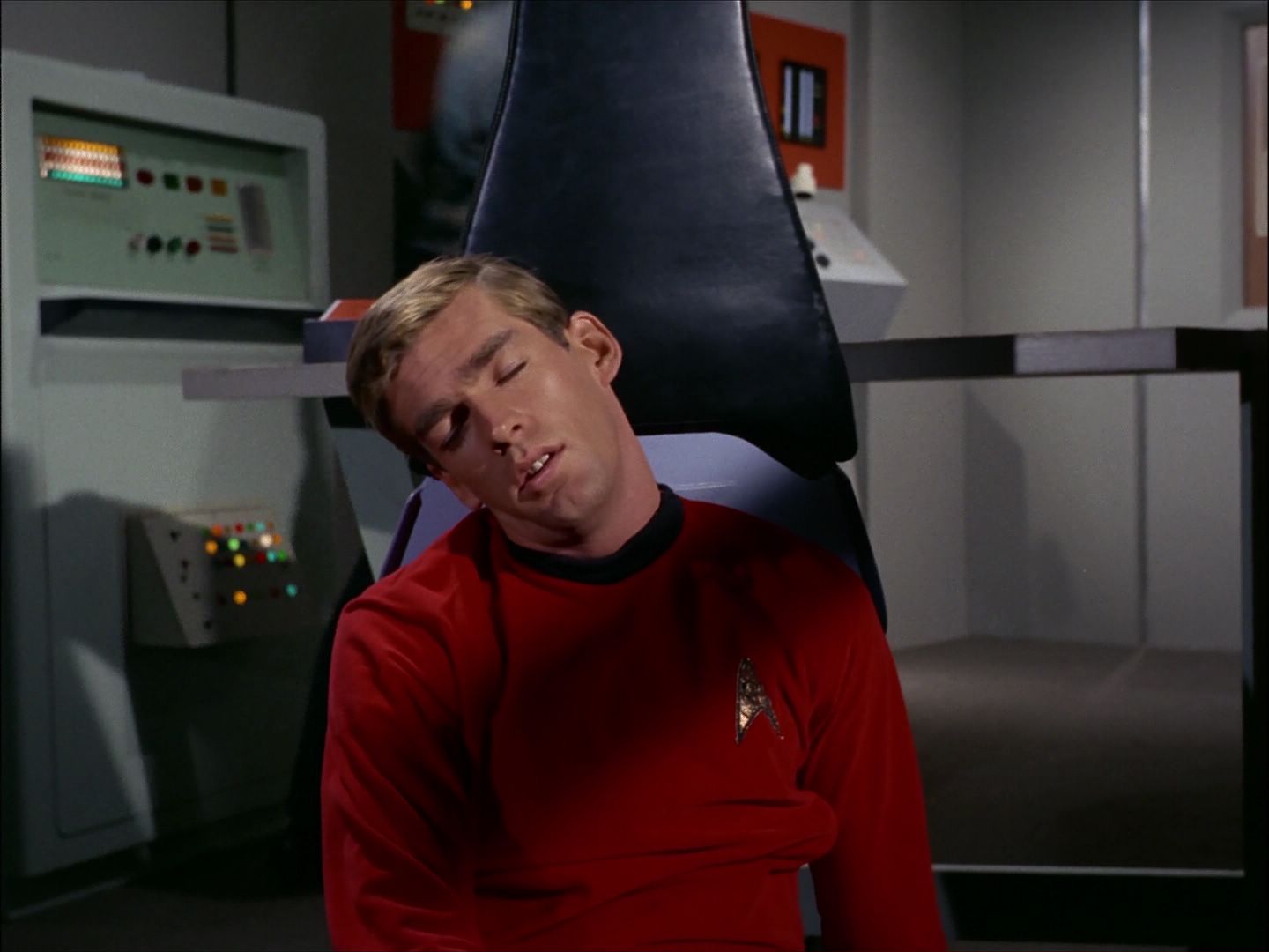 ariane179254_StarTrek_1x27_TheAlternativeFactor_1467.jpg