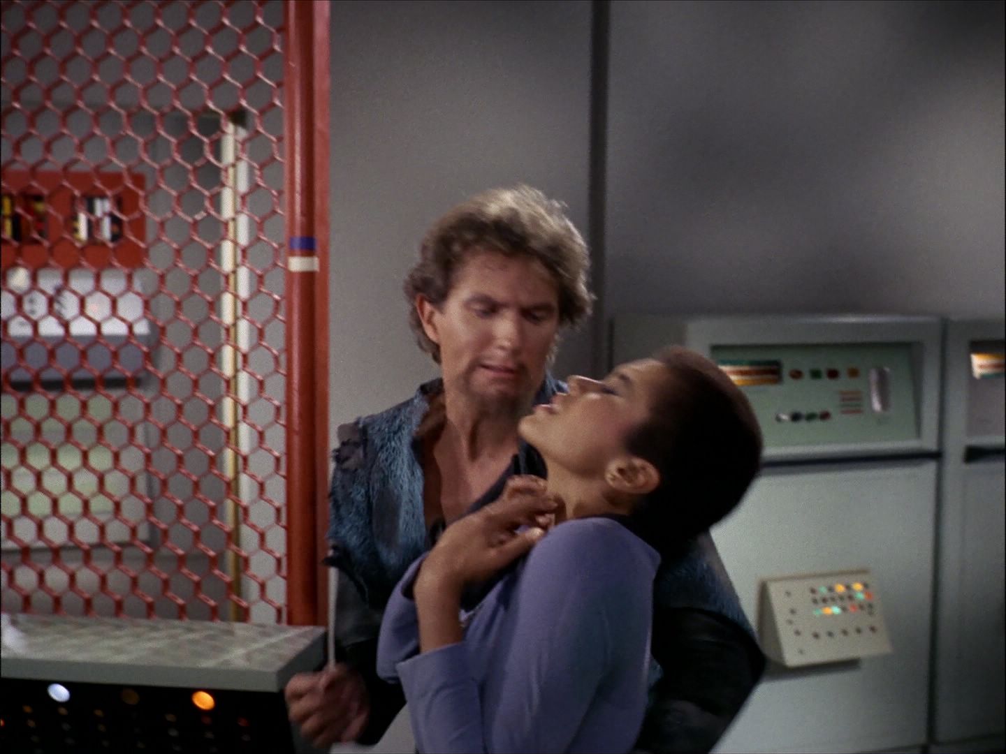 ariane179254_StarTrek_1x27_TheAlternativeFactor_1475.jpg