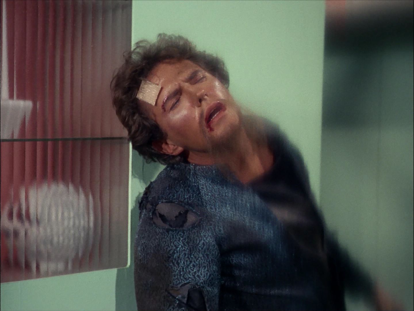ariane179254_StarTrek_1x27_TheAlternativeFactor_2042.jpg