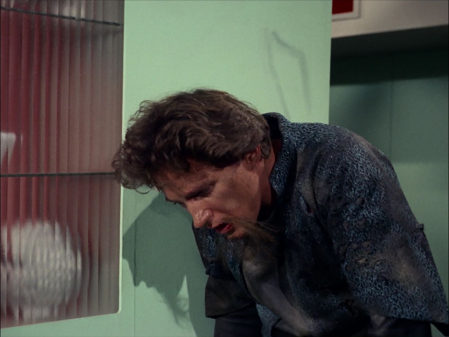 ariane179254_StarTrek_1x27_TheAlternativeFactor_2058.jpg