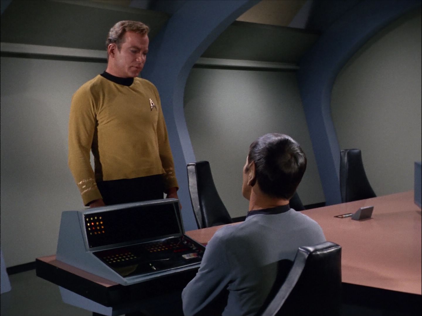 ariane179254_StarTrek_1x27_TheAlternativeFactor_2072.jpg