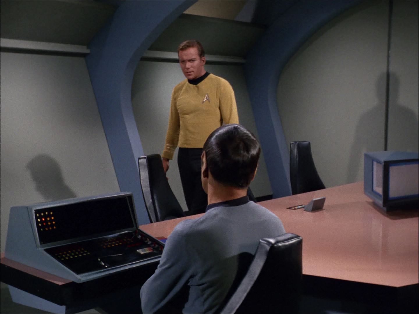 ariane179254_StarTrek_1x27_TheAlternativeFactor_2080.jpg