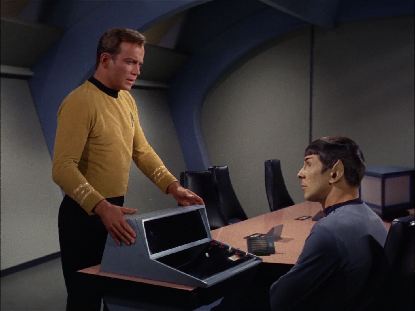 ariane179254_StarTrek_1x27_TheAlternativeFactor_2218.jpg