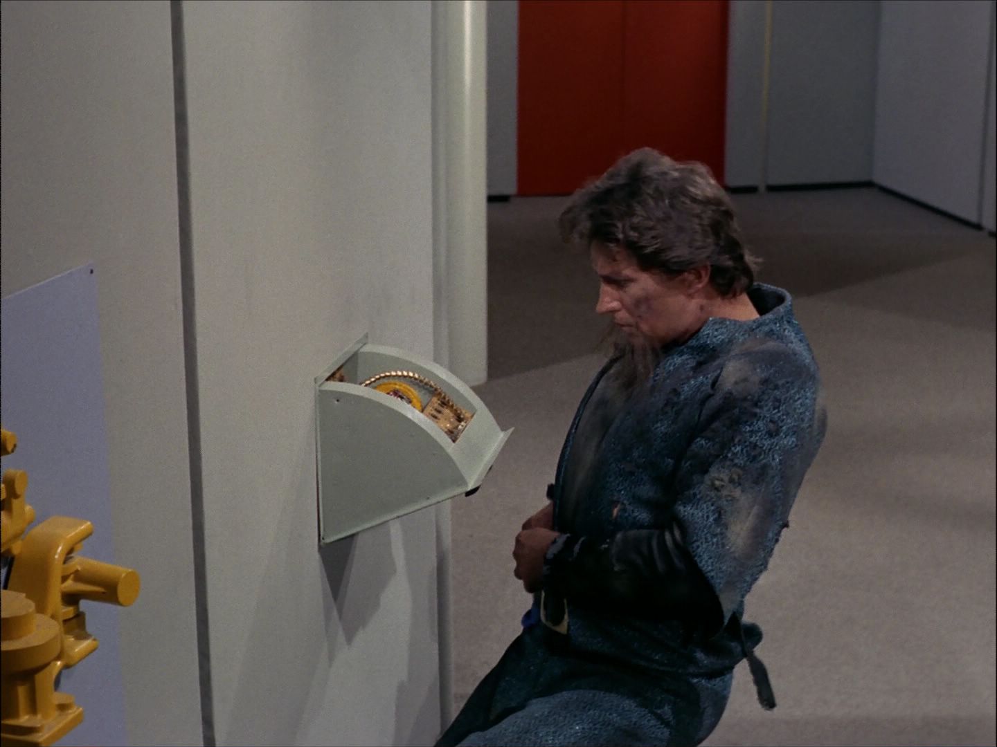 ariane179254_StarTrek_1x27_TheAlternativeFactor_2392.jpg