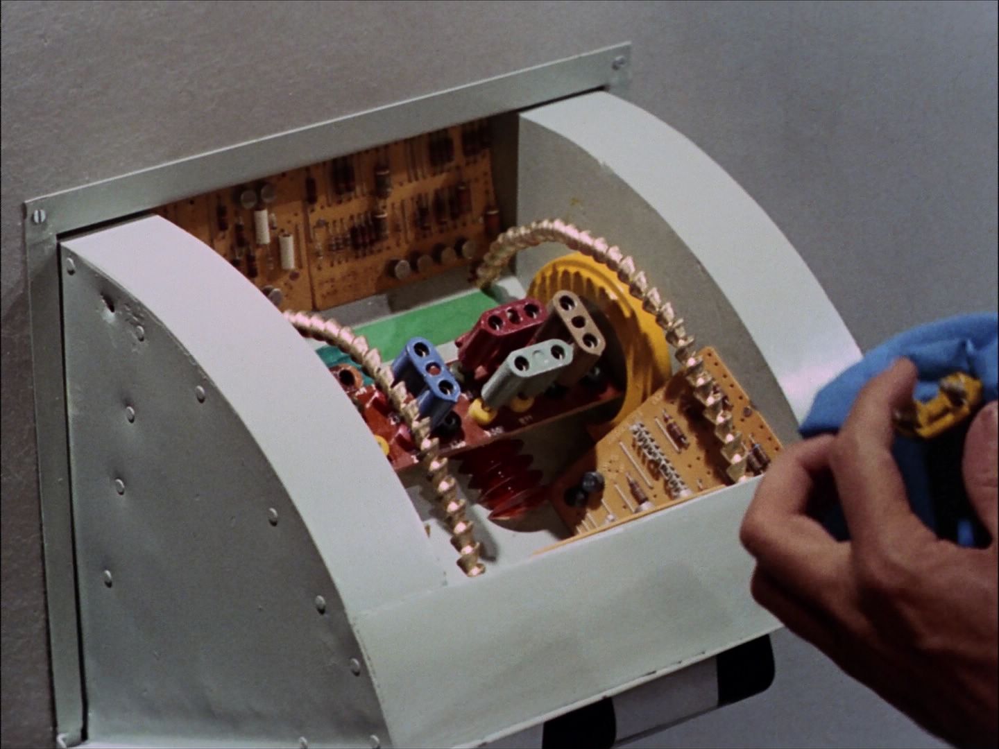 ariane179254_StarTrek_1x27_TheAlternativeFactor_2398.jpg