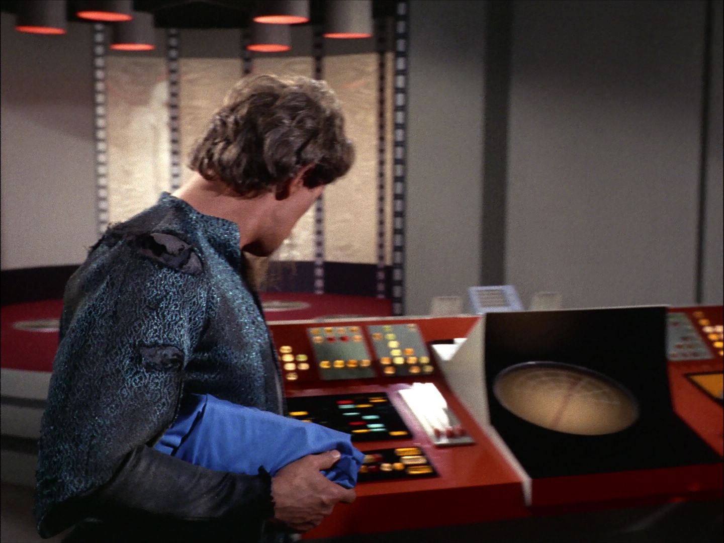 ariane179254_StarTrek_1x27_TheAlternativeFactor_2502.jpg
