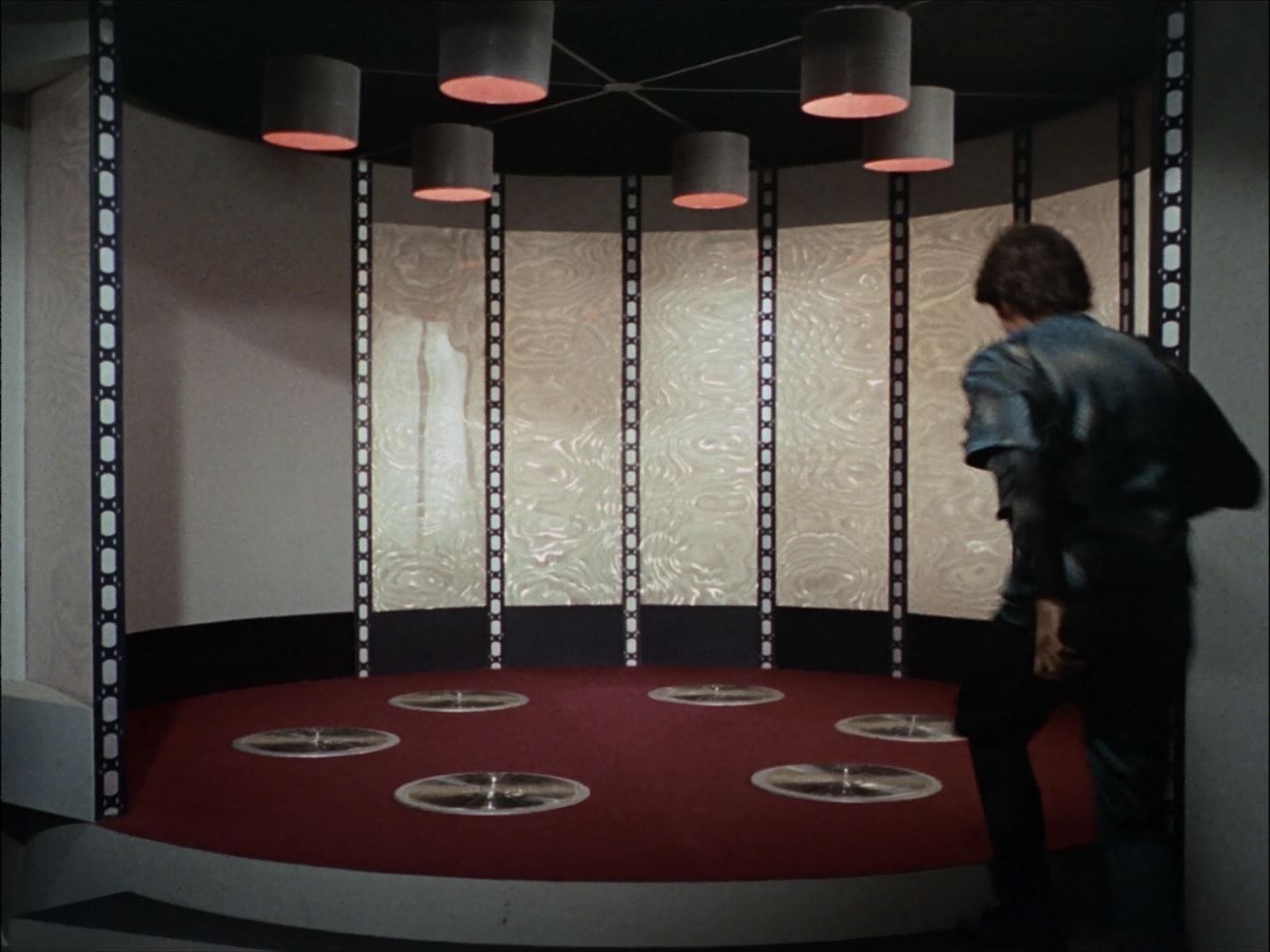 ariane179254_StarTrek_1x27_TheAlternativeFactor_2517.jpg