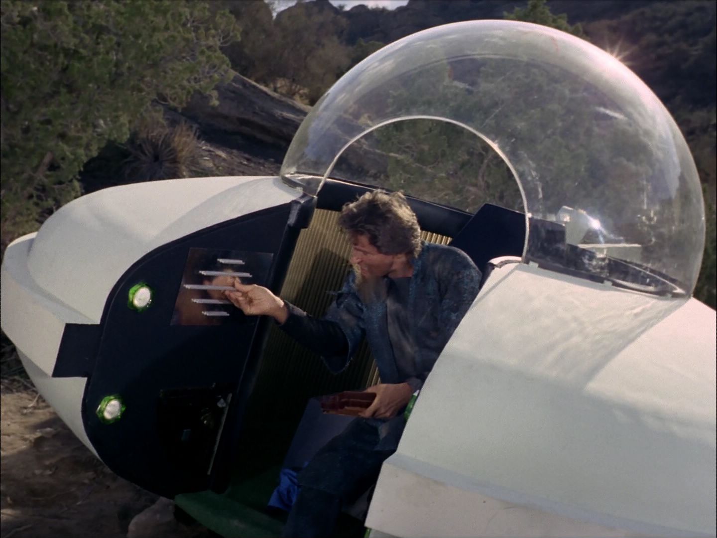 ariane179254_StarTrek_1x27_TheAlternativeFactor_2549.jpg