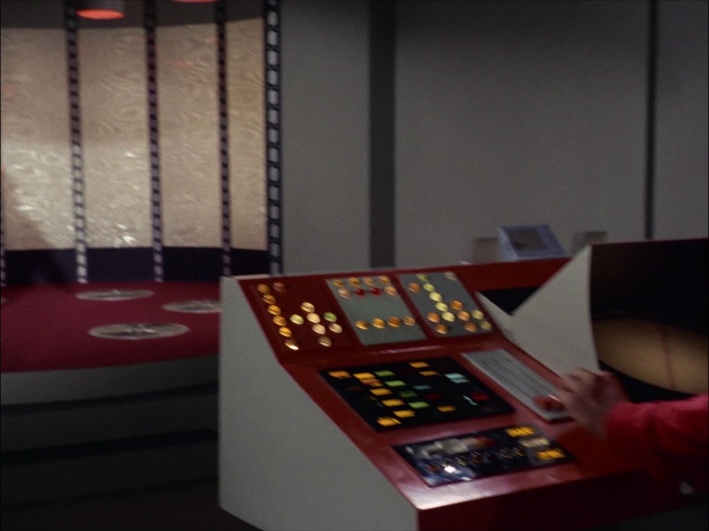ariane179254_StarTrek_1x27_TheAlternativeFactor_2566.jpg