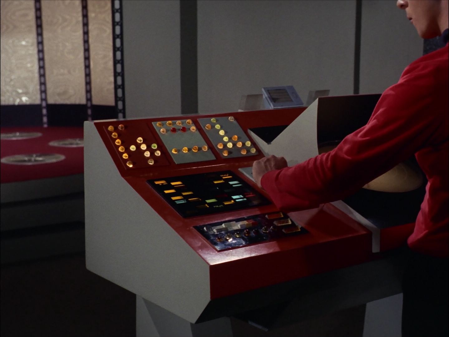 ariane179254_StarTrek_1x27_TheAlternativeFactor_2569.jpg