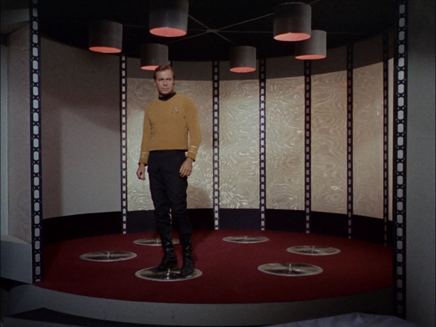 ariane179254_StarTrek_1x27_TheAlternativeFactor_2572.jpg