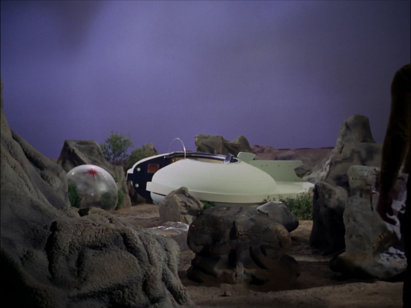ariane179254_StarTrek_1x27_TheAlternativeFactor_2683.jpg
