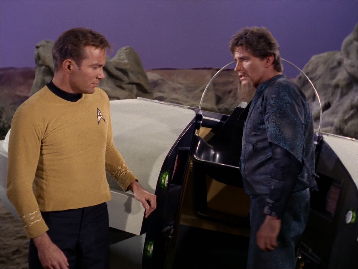 ariane179254_StarTrek_1x27_TheAlternativeFactor_2923.jpg