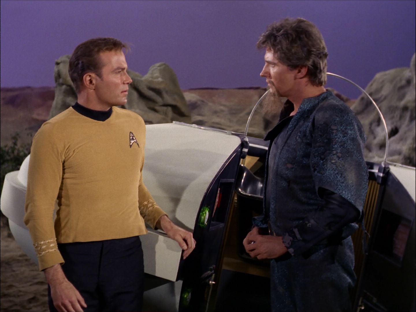 ariane179254_StarTrek_1x27_TheAlternativeFactor_2964.jpg