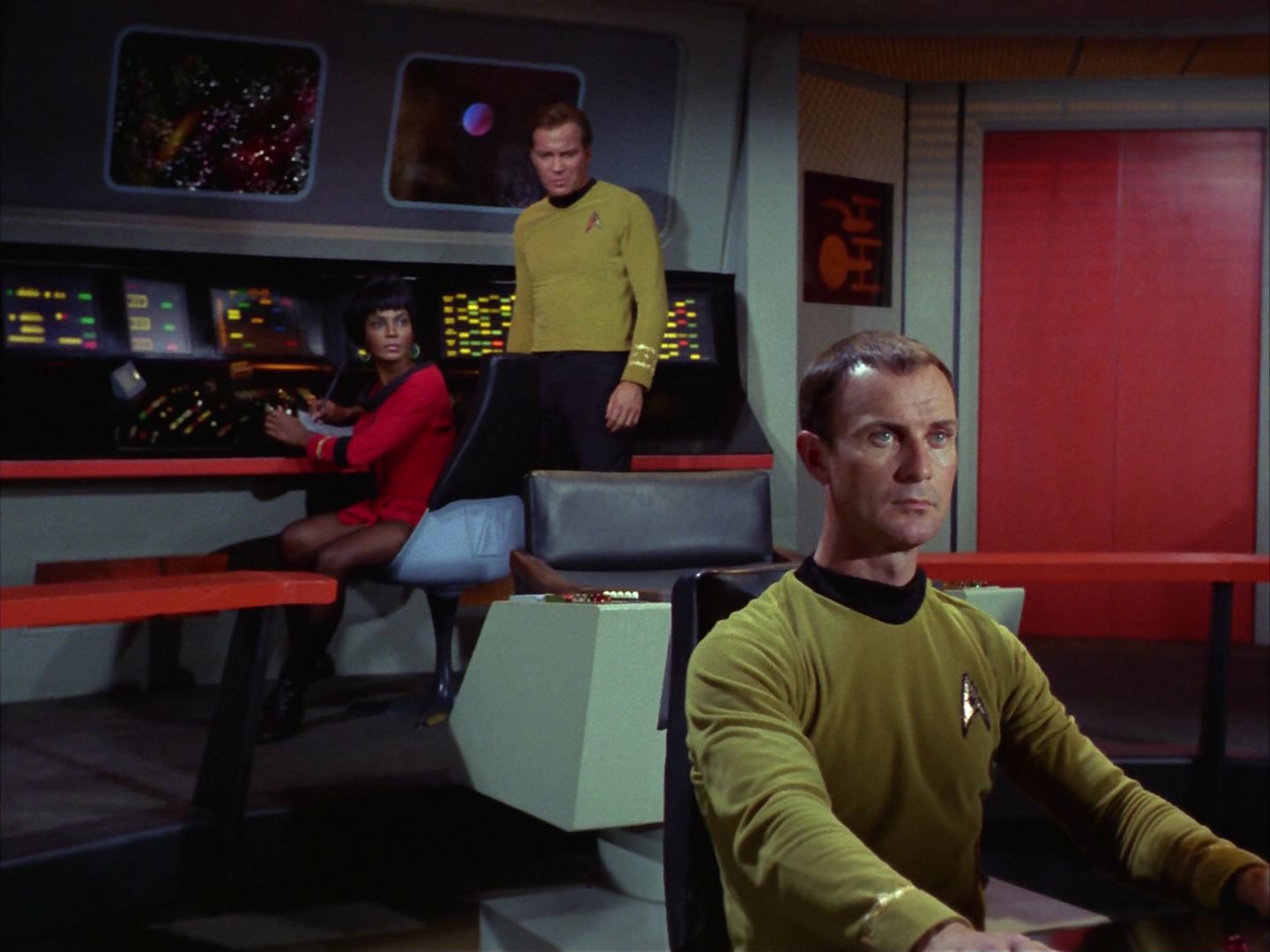 ariane179254_StarTrek_1x28_TheCityOnTheEdgeOfForever_0083.jpg