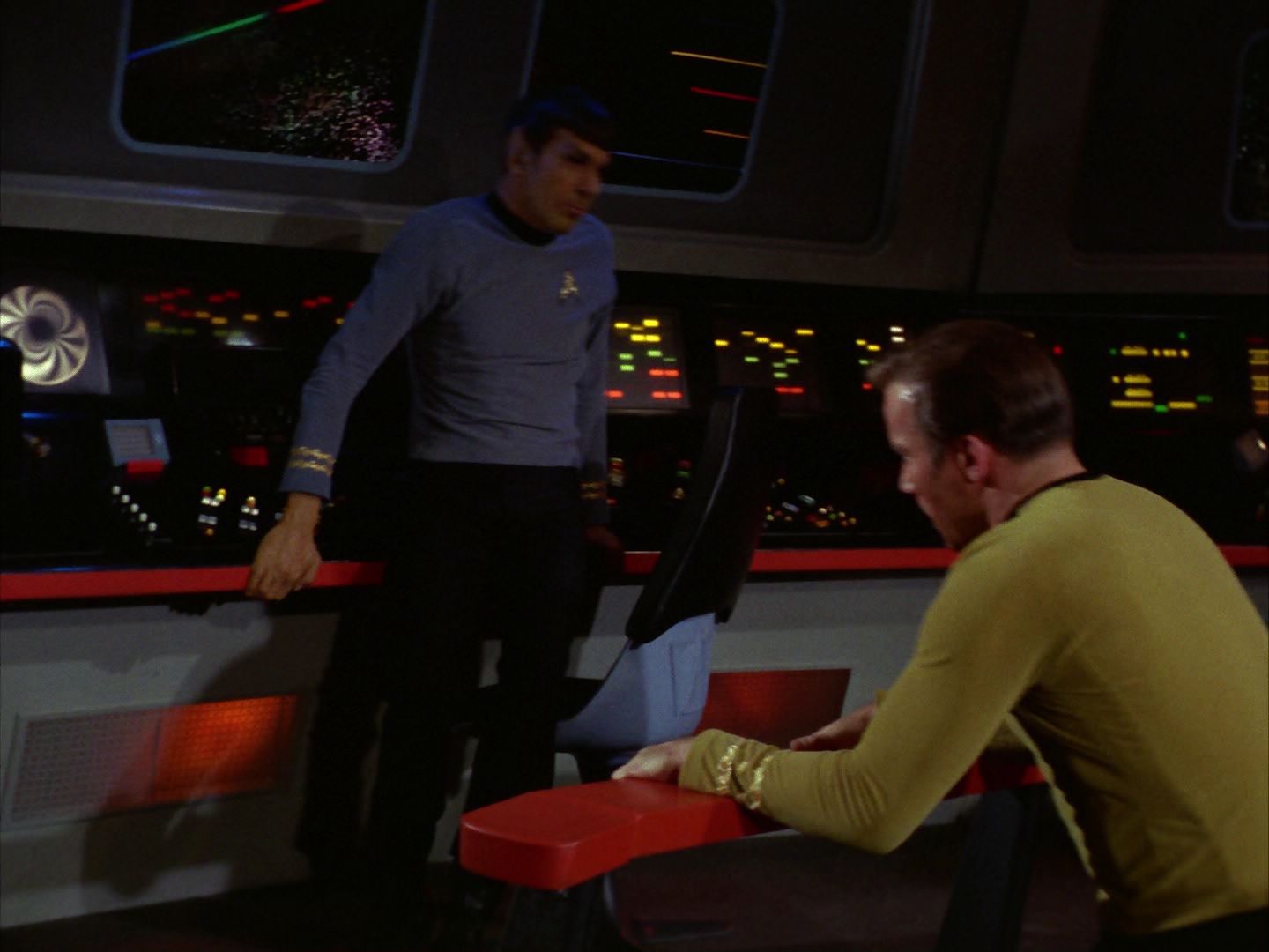 ariane179254_StarTrek_1x28_TheCityOnTheEdgeOfForever_0134.jpg