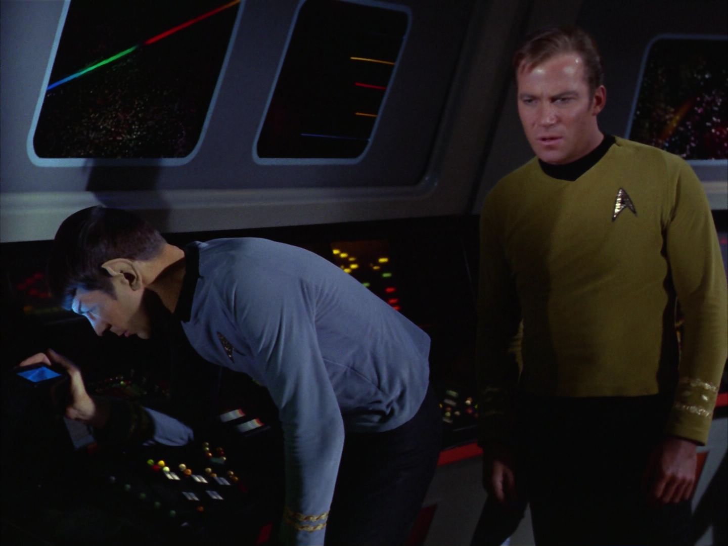 ariane179254_StarTrek_1x28_TheCityOnTheEdgeOfForever_0304.jpg