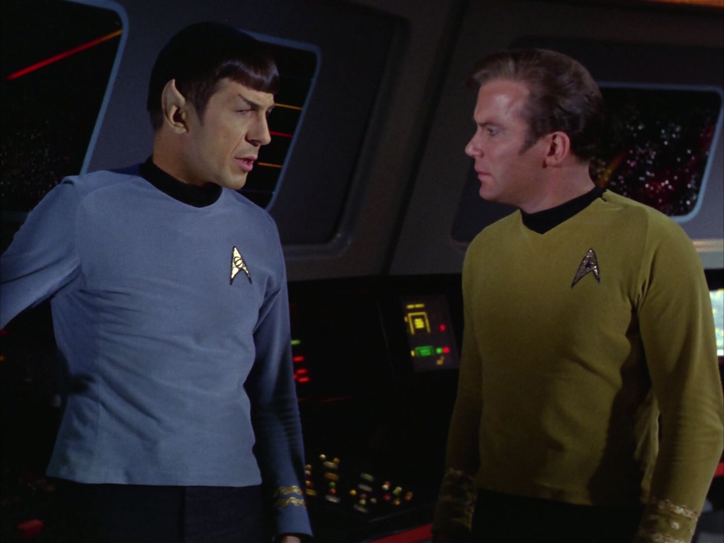 ariane179254_StarTrek_1x28_TheCityOnTheEdgeOfForever_0313.jpg