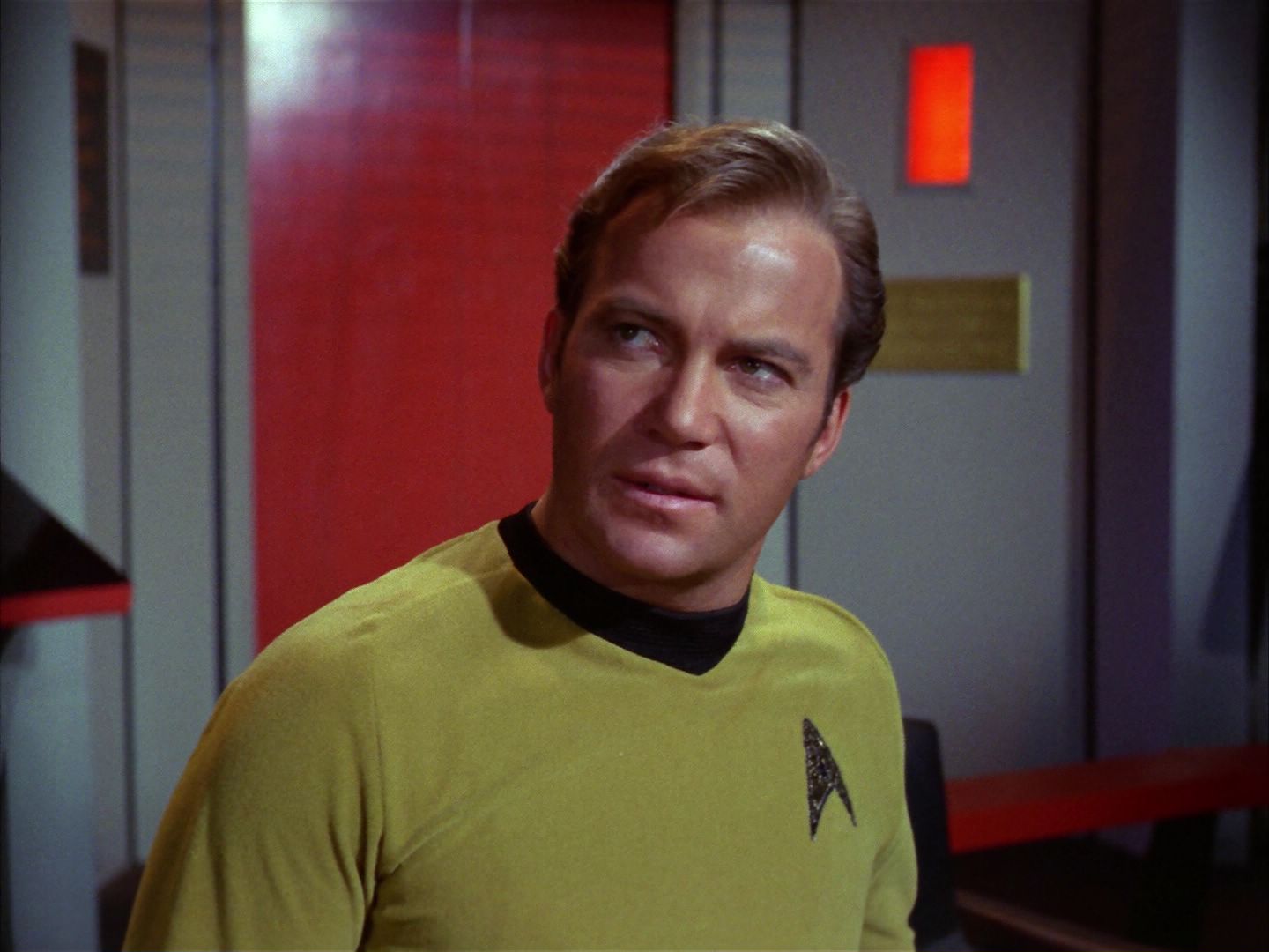 ariane179254_StarTrek_1x28_TheCityOnTheEdgeOfForever_0342.jpg