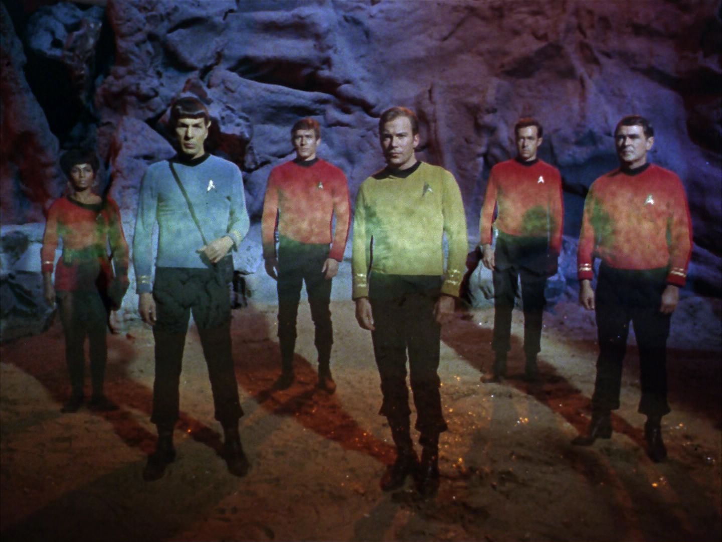 ariane179254_StarTrek_1x28_TheCityOnTheEdgeOfForever_0362.jpg