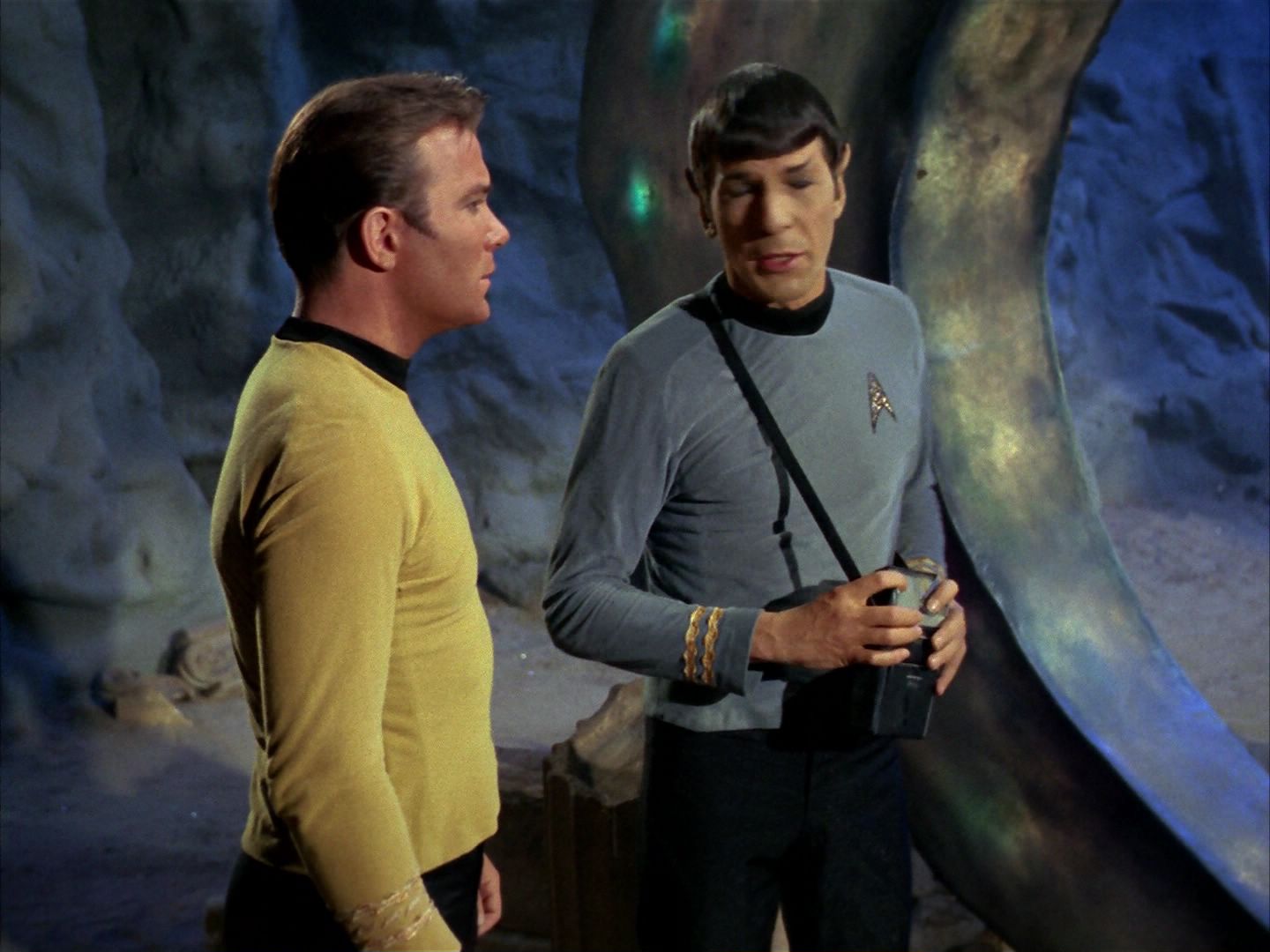 ariane179254_StarTrek_1x28_TheCityOnTheEdgeOfForever_0427.jpg