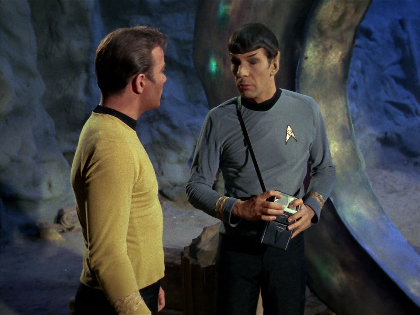 ariane179254_StarTrek_1x28_TheCityOnTheEdgeOfForever_0434.jpg