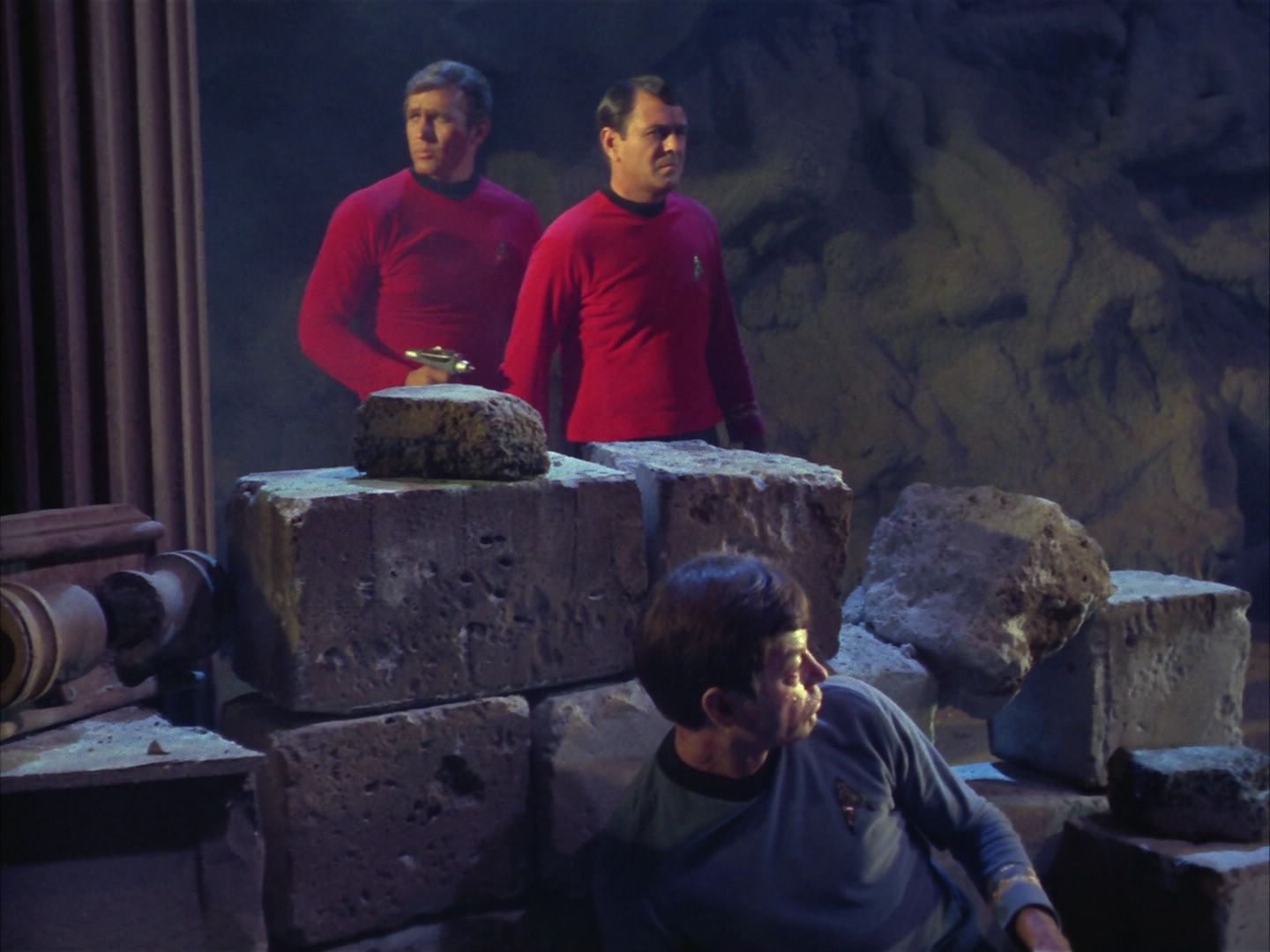 ariane179254_StarTrek_1x28_TheCityOnTheEdgeOfForever_0530.jpg
