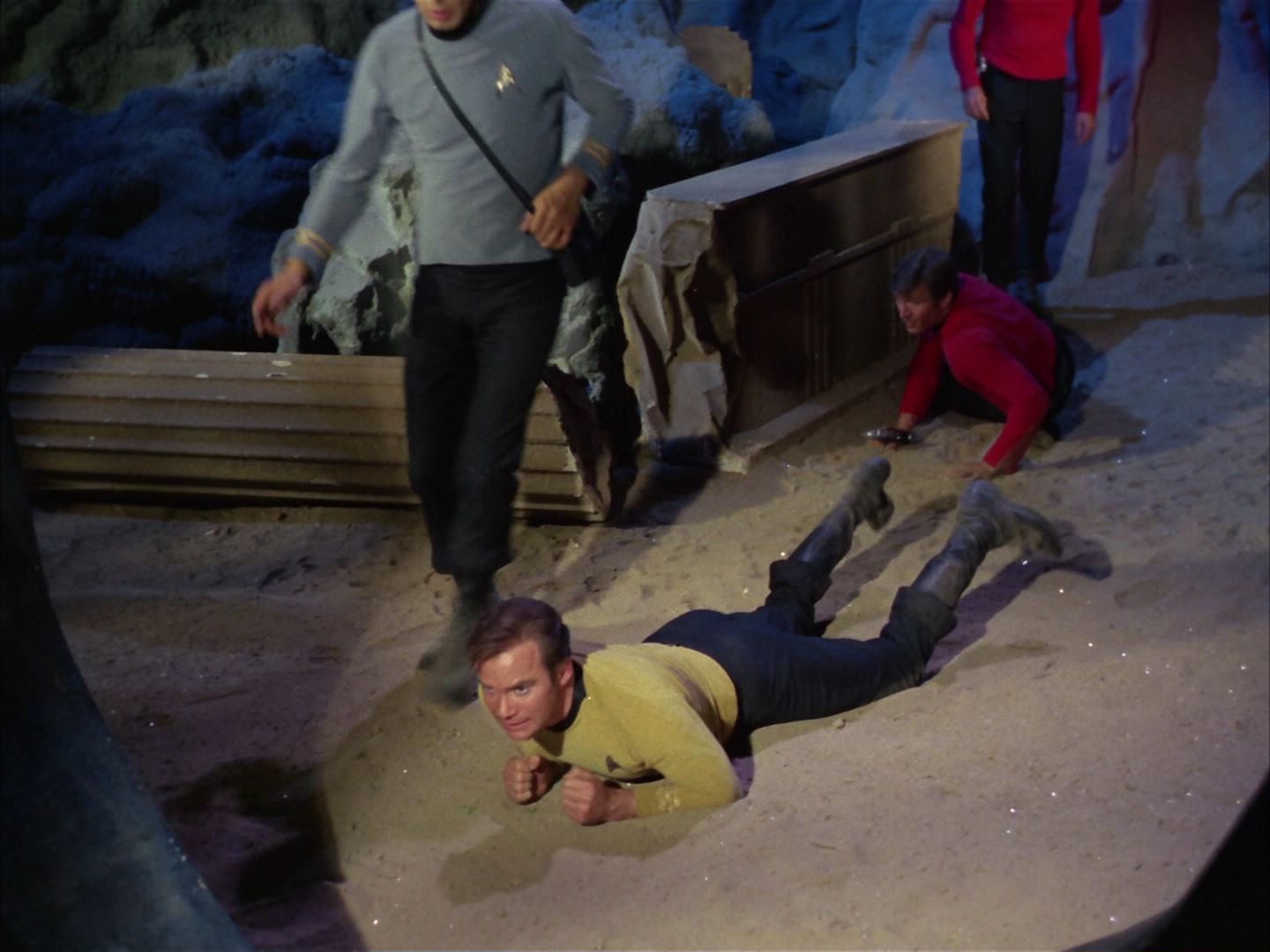 ariane179254_StarTrek_1x28_TheCityOnTheEdgeOfForever_0690.jpg