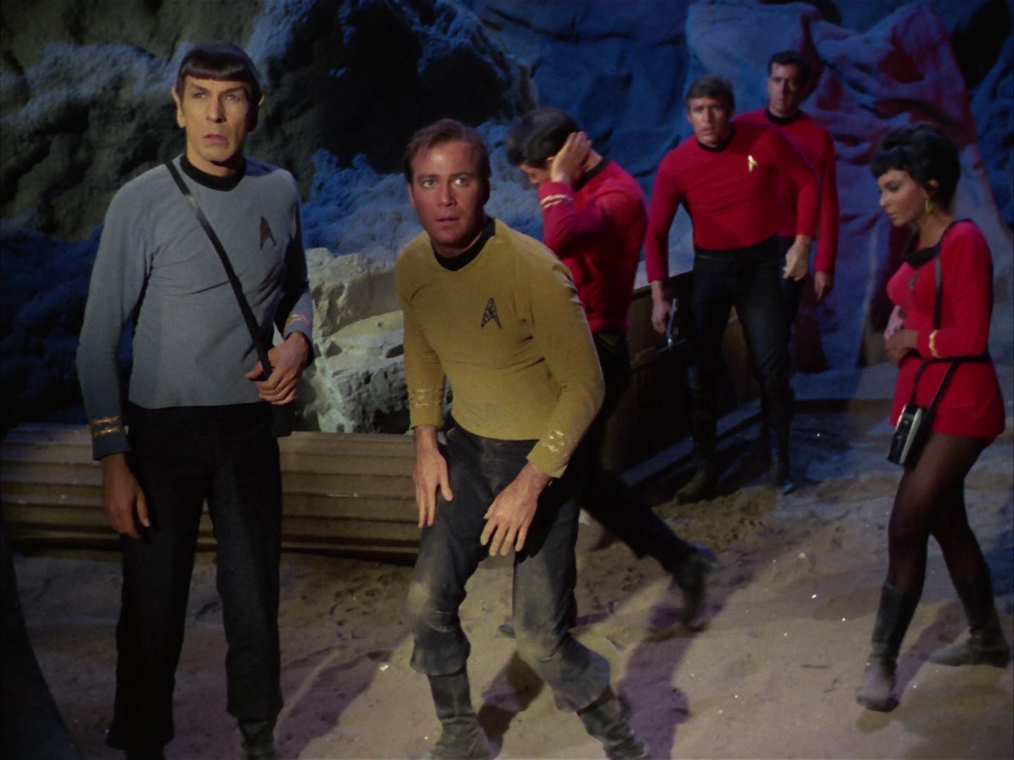 ariane179254_StarTrek_1x28_TheCityOnTheEdgeOfForever_0700.jpg
