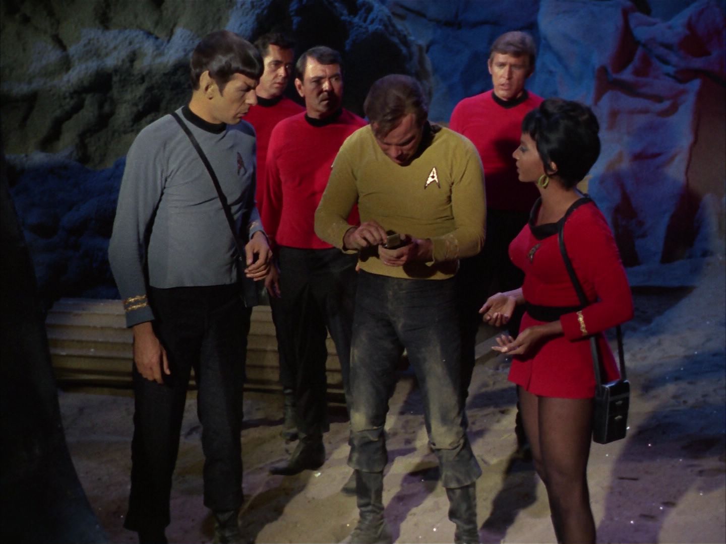 ariane179254_StarTrek_1x28_TheCityOnTheEdgeOfForever_0711.jpg