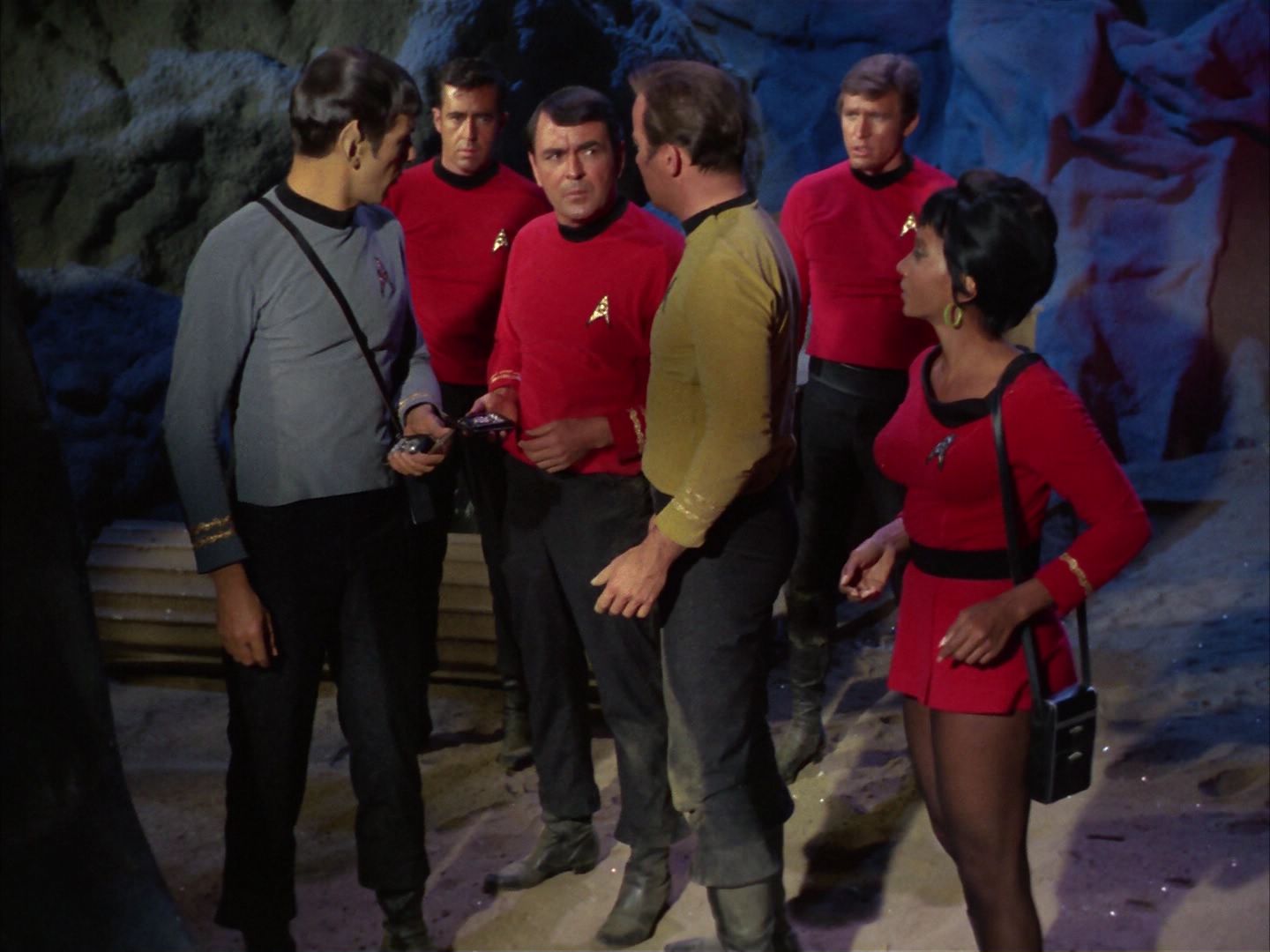 ariane179254_StarTrek_1x28_TheCityOnTheEdgeOfForever_0725.jpg