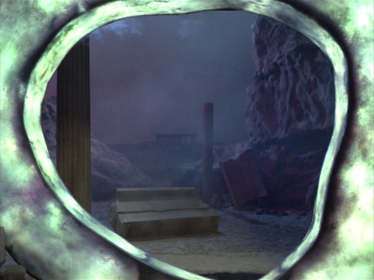 ariane179254_StarTrek_1x28_TheCityOnTheEdgeOfForever_0730.jpg