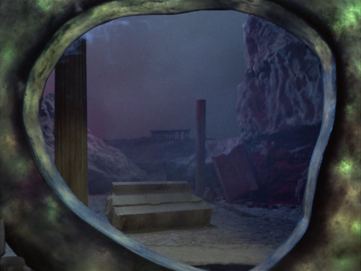 ariane179254_StarTrek_1x28_TheCityOnTheEdgeOfForever_0732.jpg